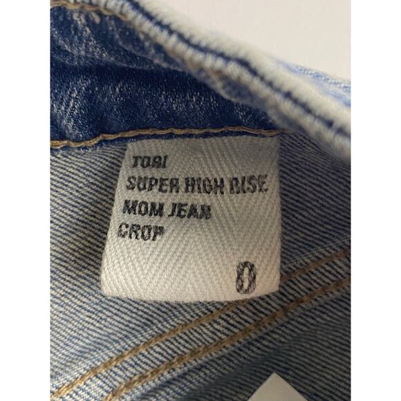 Eunina Women's Medium Wash Distressed Tapered Leg High Rise Jeans Size 0 - Picture 4 of 11